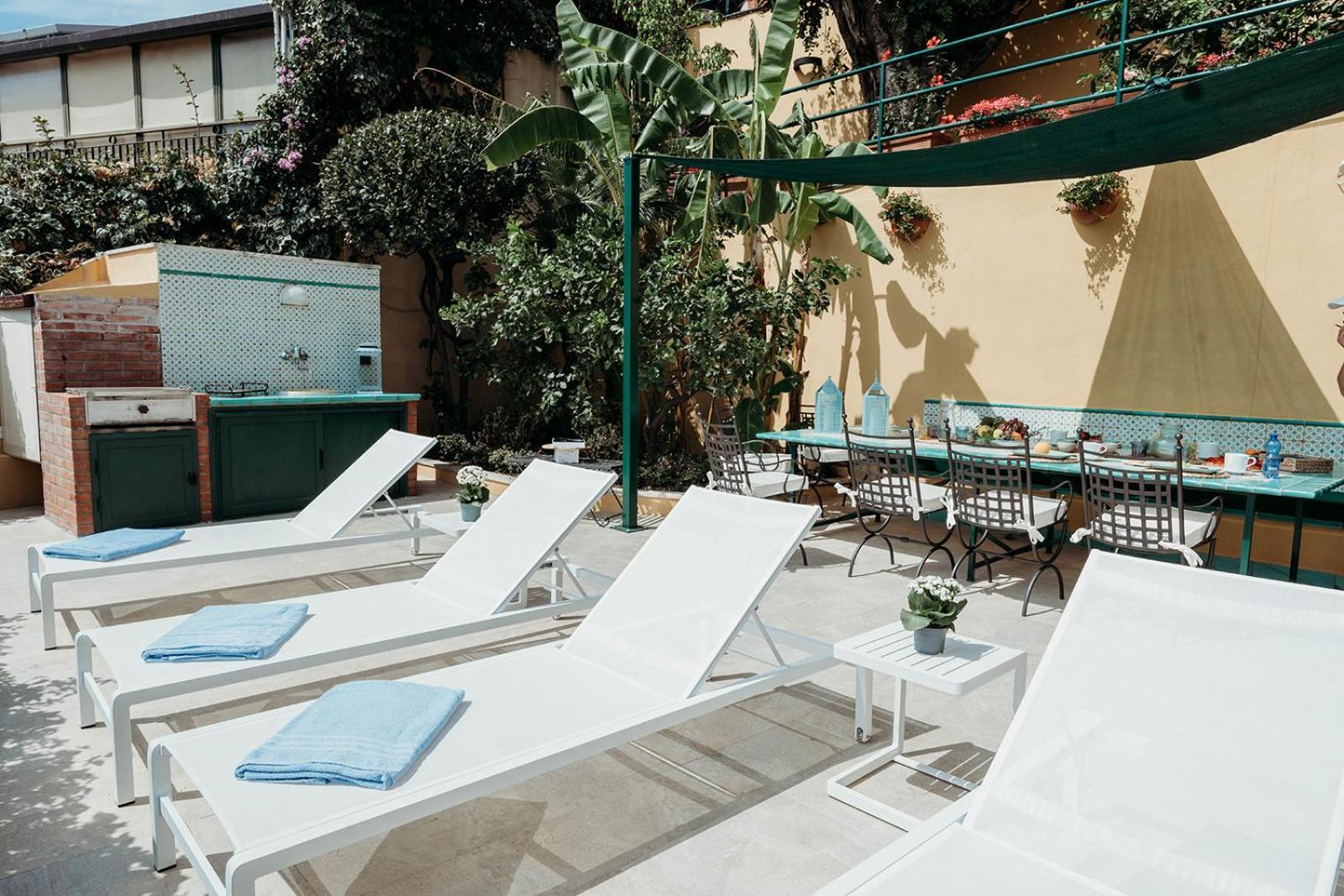 Marta Luxury Sea View And