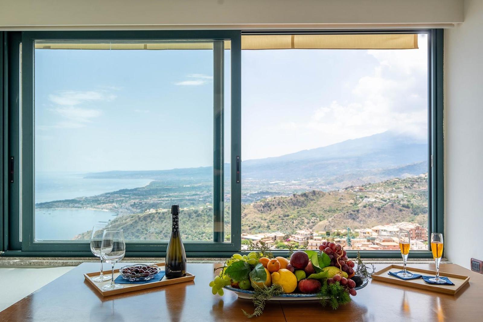 Marta Luxury Sea View And *