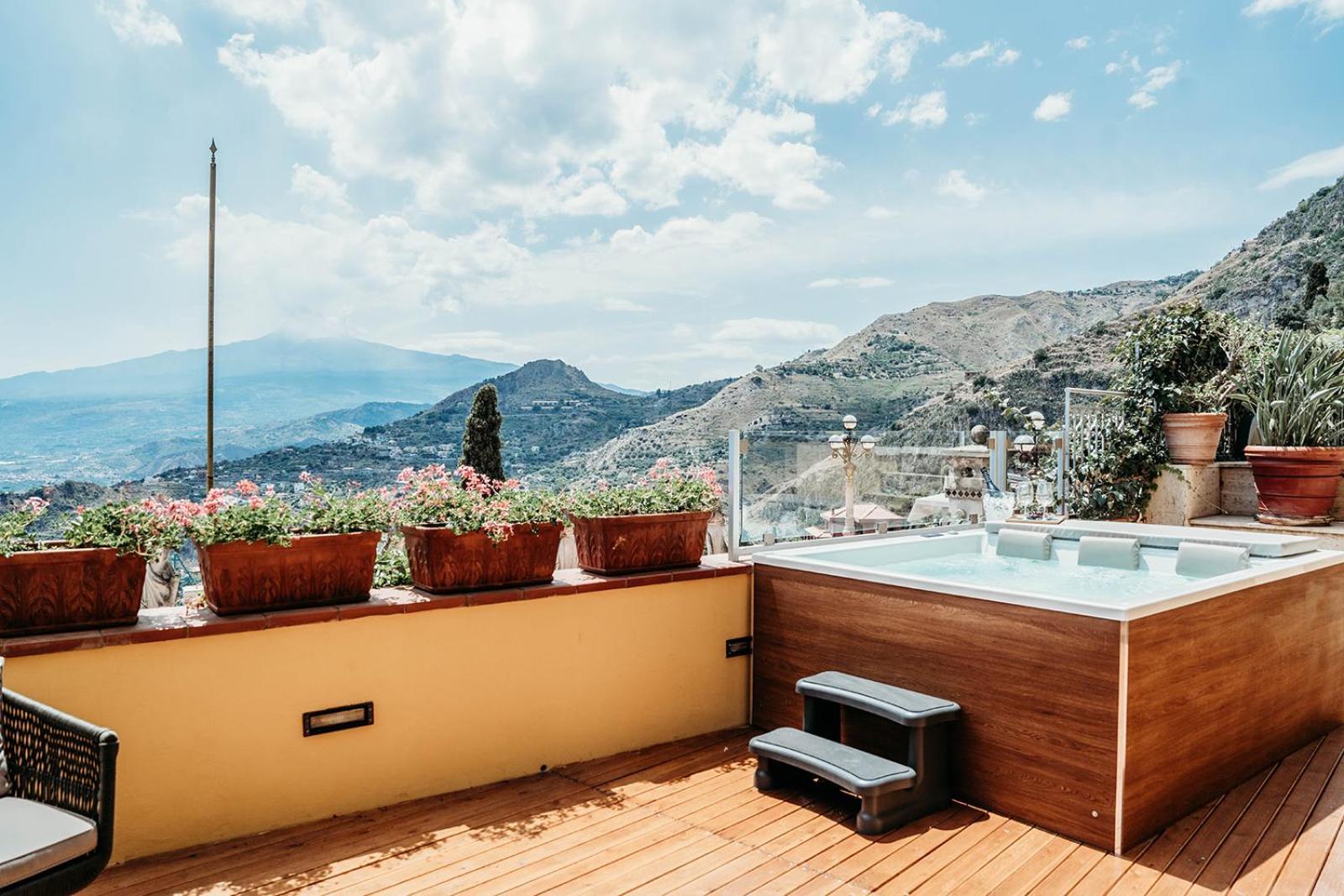 Marta Luxury Sea View And Villaer